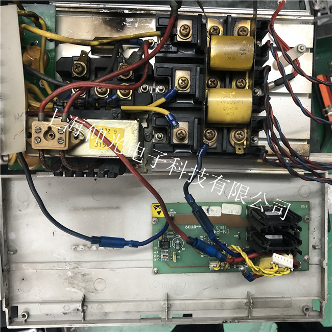 天得變頻器上電無顯示維修