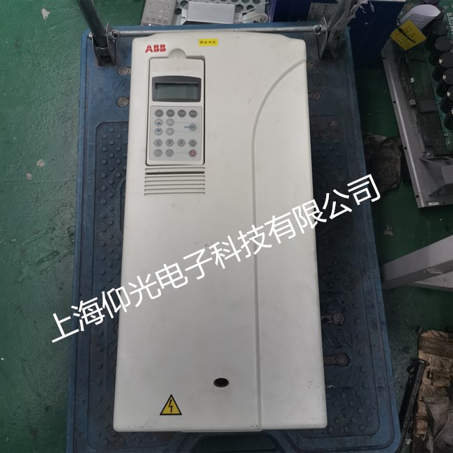 ABB變頻器上電就跳閘維修公司