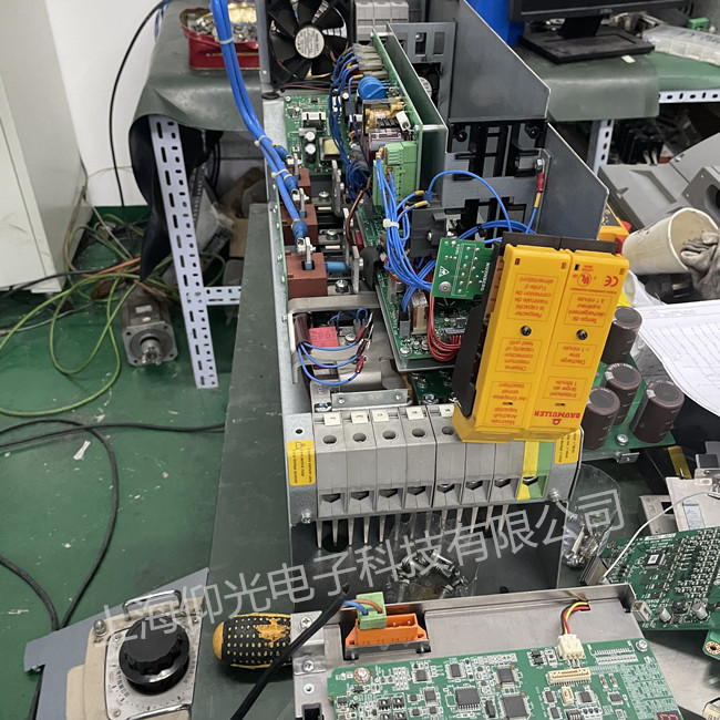 Baumuller鮑米勒伺服電源維修 BUS624顯示報警代碼?