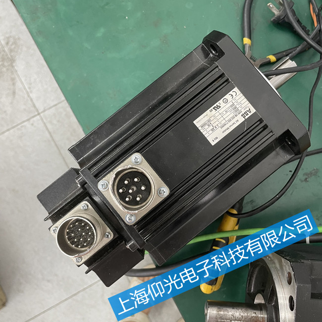 ABB伺服電機一通電報警維修ESM08B-751-302-xxx0A00測試好發貨