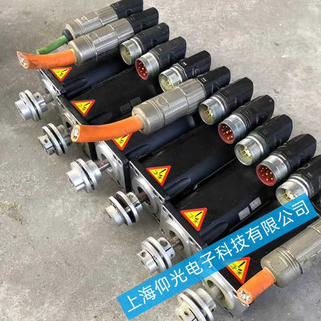 半導體設備貝加萊伺服電機8LSA35.E0060D300-0報警39008維修