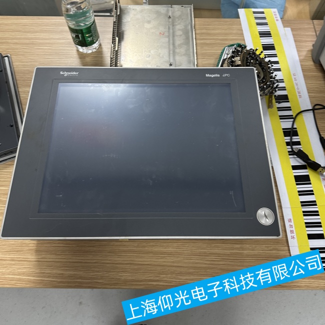 重慶施耐德觸摸屏XBTN401局部區(qū)域無(wú)法觸摸故障維修廠家有哪些
