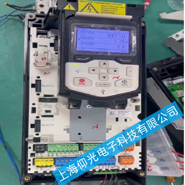 ABB變頻器出現(xiàn)無顯示故障怎么維修