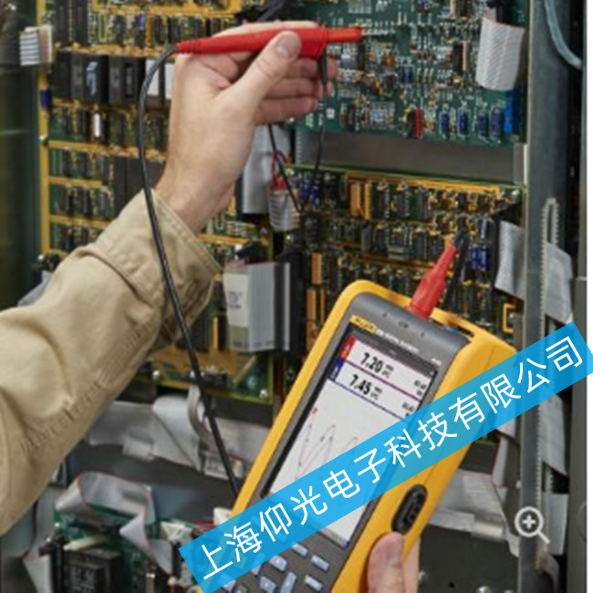 針對Fluke 120B系列ScopeMeter®工業用手持式示波表無法正常啟動的問題