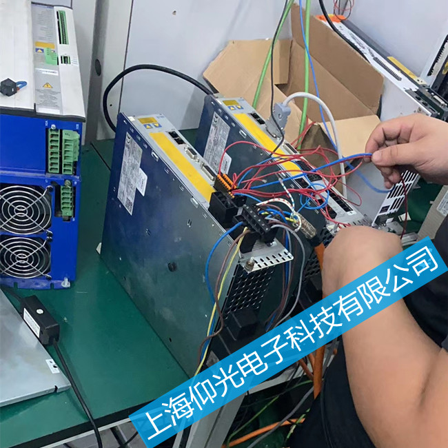 科爾摩根伺服驅(qū)動(dòng)器S61000-SE運(yùn)行報(bào)警F07內(nèi)部電壓故障維修